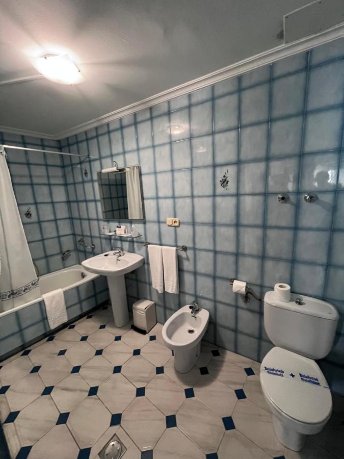 Hotel Serantes O Grove Bagian luar foto